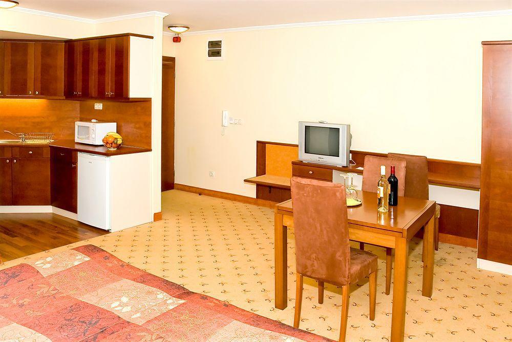City Home Budapest Hotel apartamentowy 4*